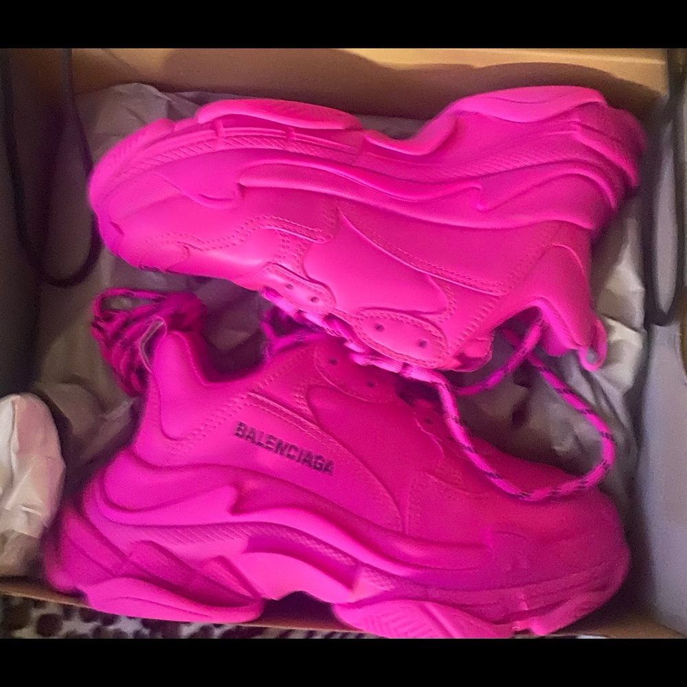 Balenciaga pink sneakers new on box